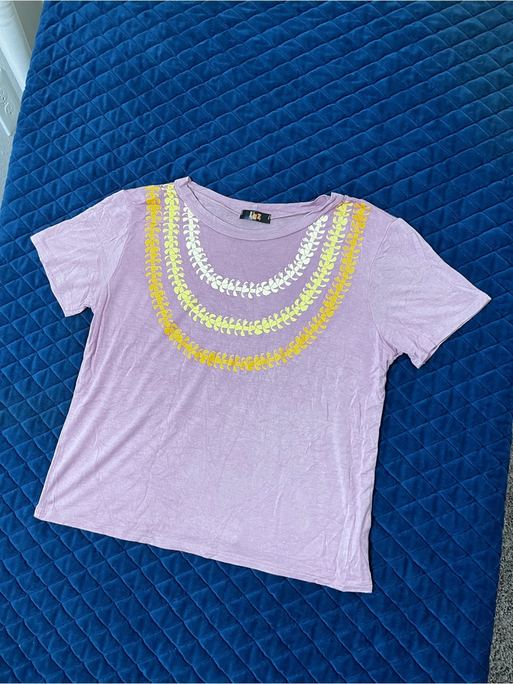 Lilac Short Sleeve Tee with Yellow & White Embroidered Neckline - Unbranded